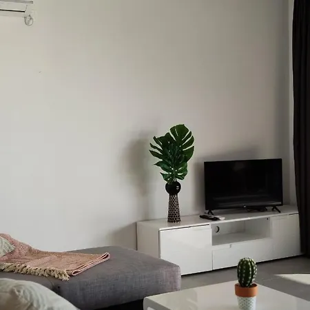 Max Apartman
